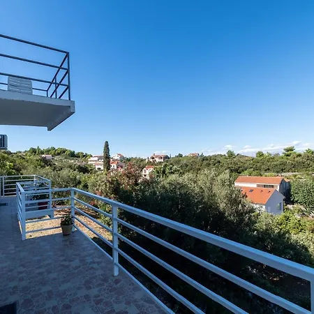 With Parking Space Racisce, Korcula - 20001 Apartment Racisce