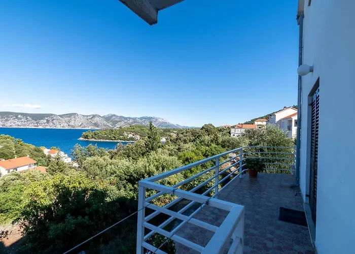 Apartmán With Parking Space Racisce, Korcula - 20001 Račišće